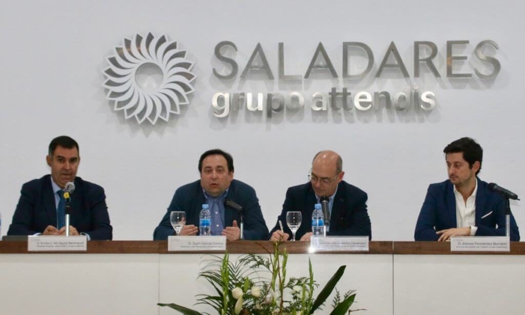 cosentino altaduna saladares 2 “Es el momento de estar optimista ante el futuro laboral de nuestros hijos”