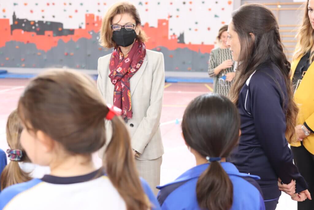 Copia de IMG 1569 La delegada de educación de la Junta de Andalucía en Monaita-Mulhacén, el único colegio de Granada con Bachillerato Internacional desde los 3 años