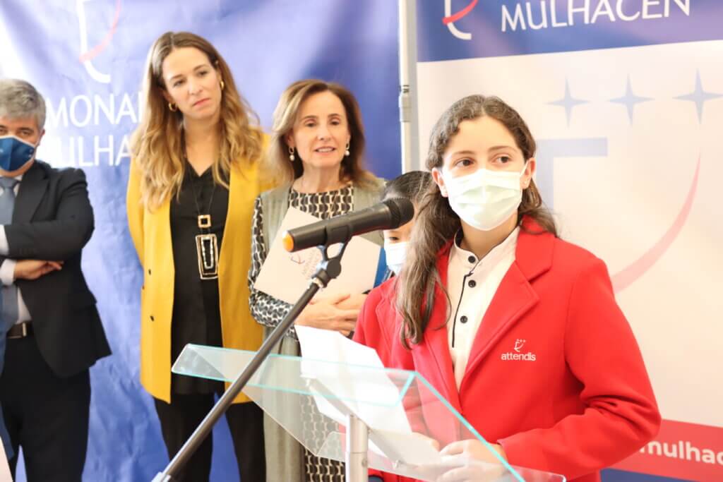 IMG 1560 La delegada de educación de la Junta de Andalucía en Monaita-Mulhacén, el único colegio de Granada con Bachillerato Internacional desde los 3 años