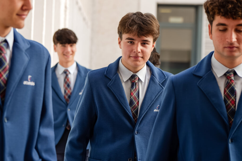 La excelencia en francés distingue al colegio internacional en Granada con más historia 2 Colegio Internacional en Granada 3 La excelencia en francés distingue al colegio internacional en Granada con más historia