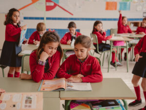 El mejor colegio de Huelva 5 HUELVA ENTREPINOS TIERRALLANA 321 El mejor colegio de Huelva