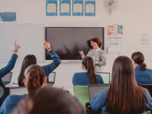 “Cada alumno es único y cada herramienta educativa es versátil” 3 LAS CHAPAS ECOS 283 “Cada alumno es único y cada herramienta educativa es versátil”