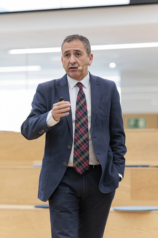54947268781 910c8520f6 c 1 Attendis consolida la integración del IB y la educación personalizada.