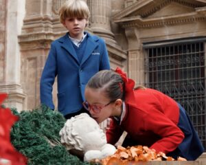El misterio de Belen villancico de 2025 de la Escolania de Sierra Blanca El Romeral 1 “El misterio de Belén”, villancico de la Escolanía en su X aniversario