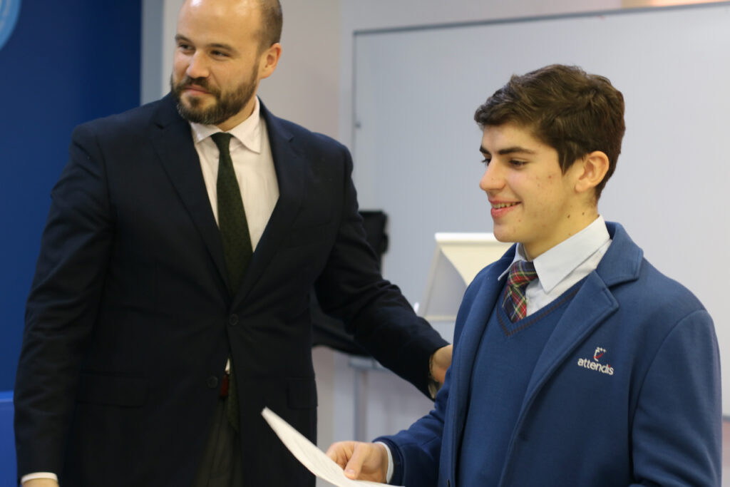 Dos nuevos Premios Extraordinarios de Secundaria para Altaduna-Saladares 2 Entrega Premio Extraordinario Secundaria 2025 4 Dos nuevos Premios Extraordinarios de Secundaria para Altaduna-Saladares