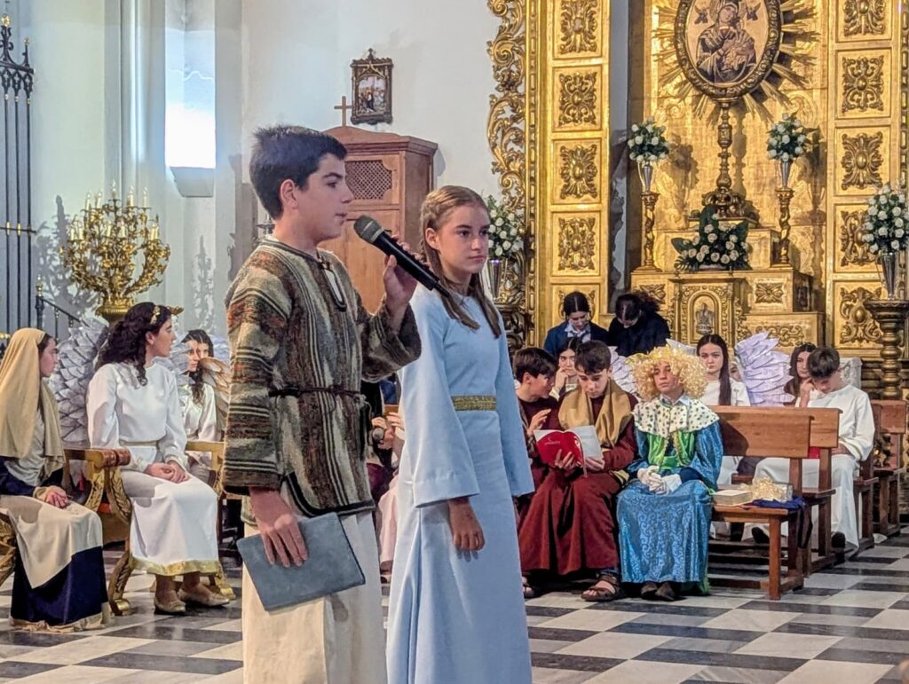 Huelva acoge al alumnado de Tierrallana-Entrepinos que protagoniza su tradicional Auto de Navidad en la Iglesia de la Concepción 10 WhatsApp Image 2025 12 15 at 21.52.26 Huelva acoge al alumnado de Tierrallana-Entrepinos que protagoniza su tradicional Auto de Navidad en la Iglesia de la Concepción
