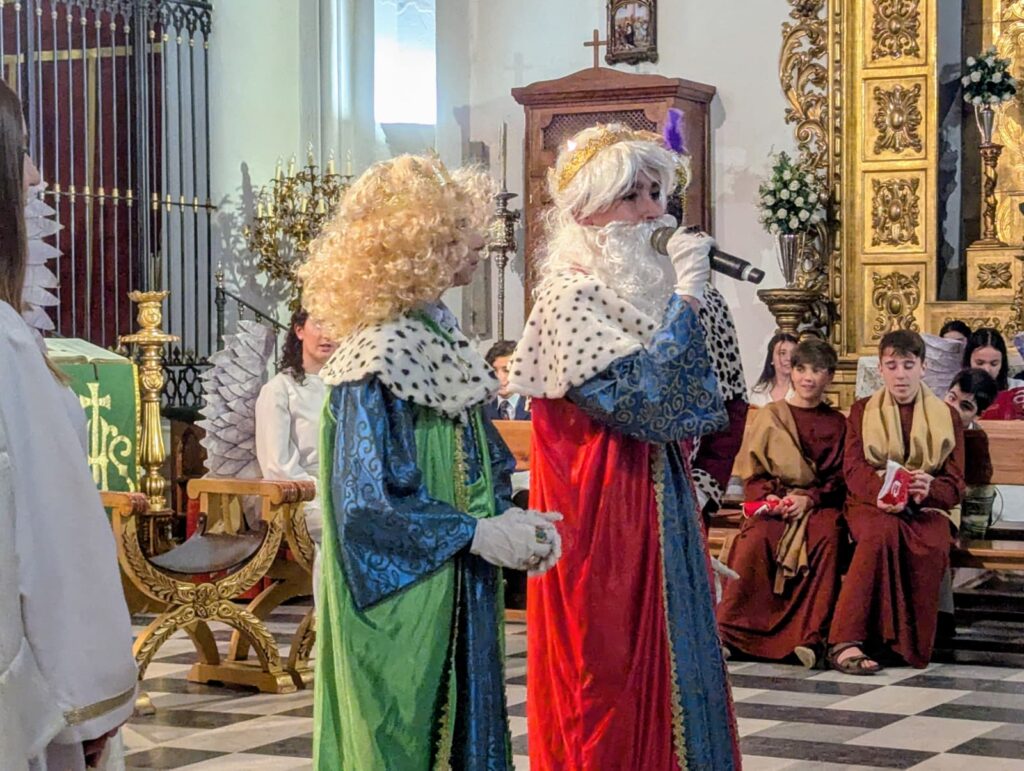 Huelva acoge al alumnado de Tierrallana-Entrepinos que protagoniza su tradicional Auto de Navidad en la Iglesia de la Concepción 17 WhatsApp Image 2025 12 15 at 22.04.19 Huelva acoge al alumnado de Tierrallana-Entrepinos que protagoniza su tradicional Auto de Navidad en la Iglesia de la Concepción