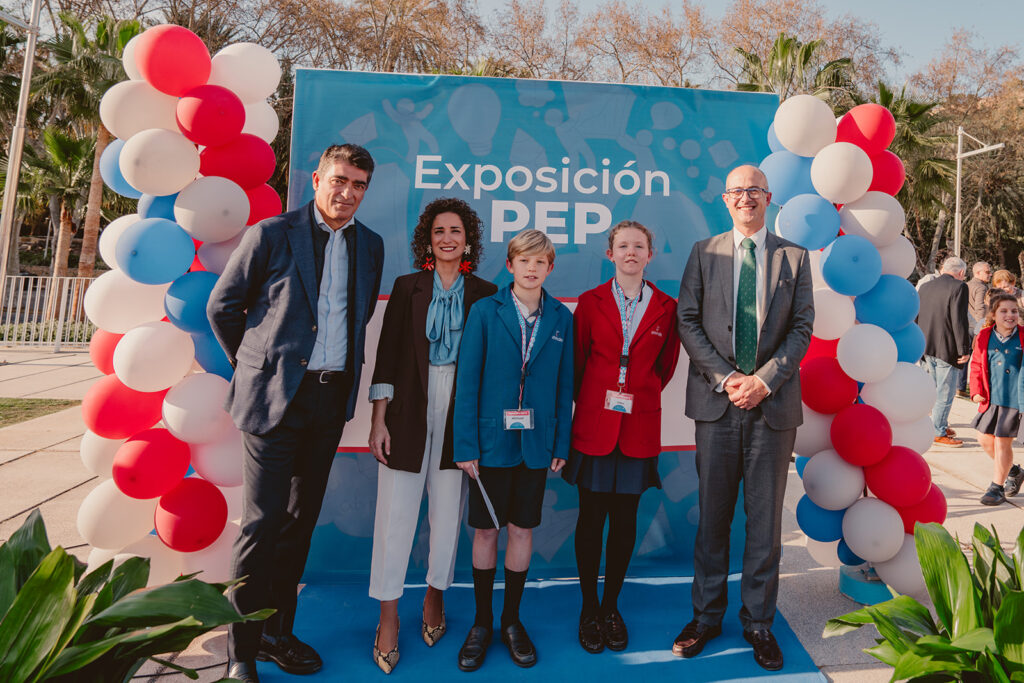 La Exposición PEP desembarca en el Muelle 1 20 Sierra Blanca El Romeral toma el Muelle Uno con su V Exposicion PEP 7 La Exposición PEP desembarca en el Muelle 1