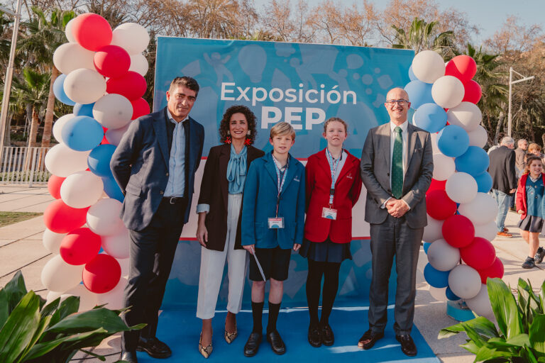 Blog del Colegio Sierrablanca-El Romeral 27 Sierra Blanca El Romeral toma el Muelle Uno con su V Exposicion PEP 7 Blog del Colegio Sierrablanca-El Romeral