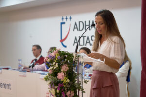 Imposición de becas a la XVII Promoción de Educación Infantil de Adharaz 4 R5 02299 Imposición de becas a la XVII Promoción de Educación Infantil de Adharaz