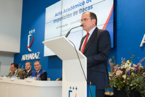 Imposición de Becas a la VIII Promoción de alumnos de Adharaz-Altasierra 5 AFC 5623 Imposición de Becas a la VIII Promoción de alumnos de Adharaz-Altasierra