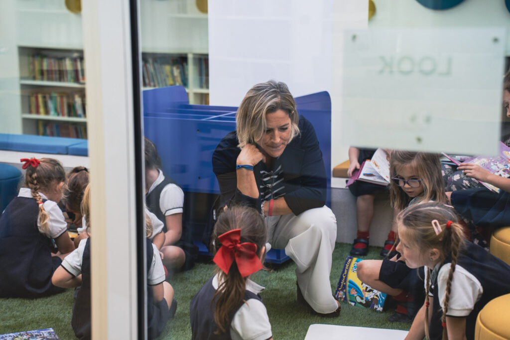 Visita a la ampliación de la Biblioteca IB