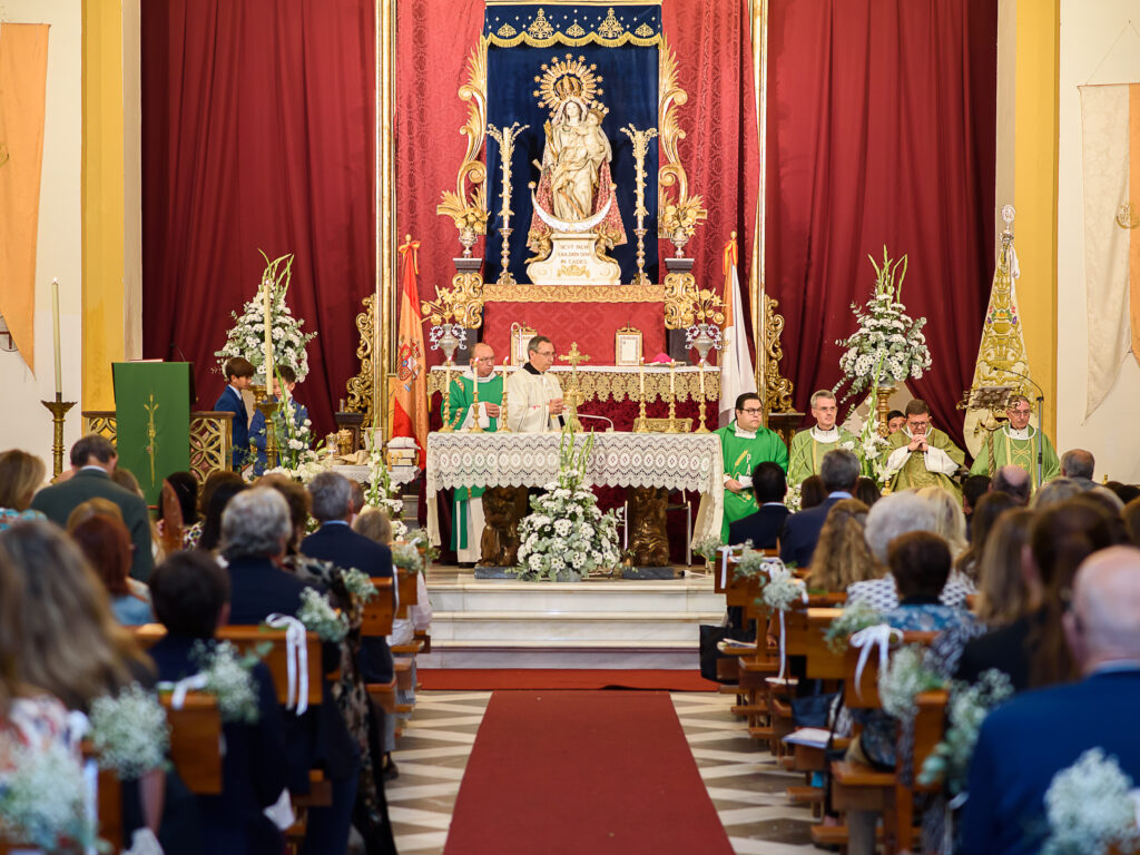 Puertoblanco Montecalpe celebra su 50 aniversario en Algeciras.